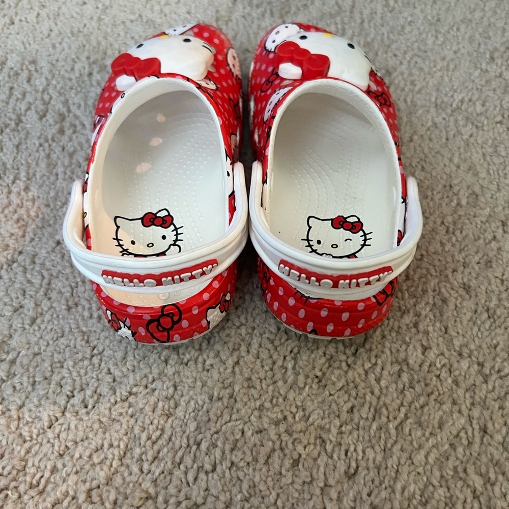 Sanrio Hello Kitty Kids Slippers - Red and White - Picture 11 of 12